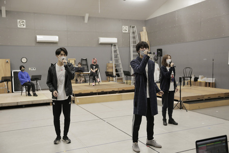 「35MM: A MUSICAL EXHIBITION」稽古場より