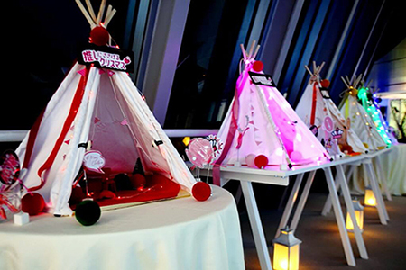 推しにささげるクリスマス「七色のティピーテント」