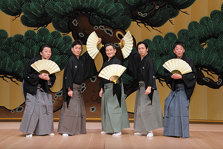 左から茂山逸平、茂、千五郎、千之丞、宗彦