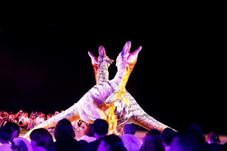 「DINO SAFARI GIGANT 横浜公演」の様子