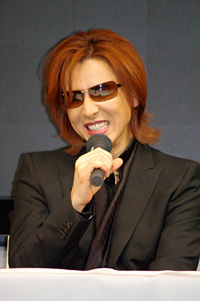 YOSHIKI