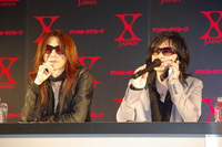 YOSHIKIの電話を代弁するＴＯＳＨＩ