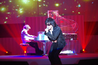 X JAPAN　YOSHIKI(piano)とTOSHI(vo)