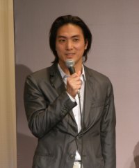 平岳大