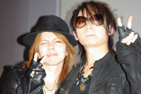 VAMPSのHYDEとK.A.Z