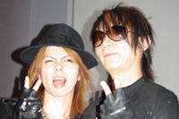 VAMPSのHYDEとK.A.Z