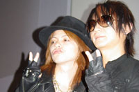 VAMPSのHYDEとK.A.Z