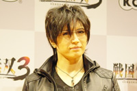 『戦国無双3』発表会見にサプライズゲストとして登場したGACKT