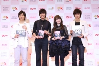 写真左よりキム・ジュン、イ・ミンホ、ク・ヘソン、キム・ボム　撮影:星野洋介