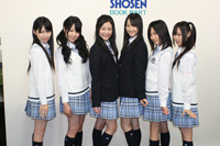 写真集をPRするSKE48のメンバー