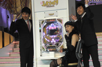 ぱちんこ爽快　美空ひばり　不死鳥伝説」記者発表会