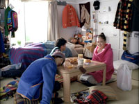 JRA新CM「CLUB KEIBA／語りまくる女」