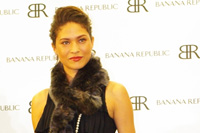 バナナ・リパブリック『ハッピーリース』点灯式に成宮寛貴、登場