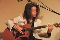 LOVE、年内最後の自主イベントで川村カオリをカバー | チケットぴあ