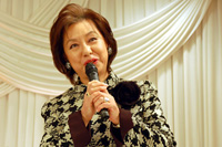 野川由美子