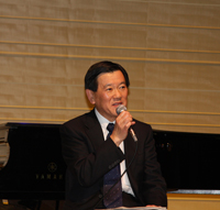 「全国最大級の音楽ショップとして、特にアコースティック楽器と楽譜を豊富に取り揃えました」と語る(株)ヤマハミュージック東京 代表取締役社長・花本眞也