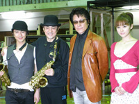 『それぞれのコンサート』会見より。左から、武田真治、市村正親、鹿賀丈史、笹本玲奈。