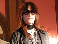 SUGIZO