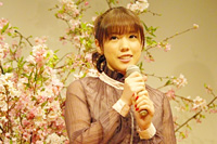 主演の仲里依紗