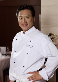 脇屋友詞(Wakiya一笑美茶樓)、