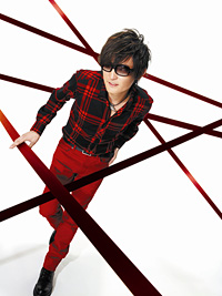 『3月のライオン』のCMに出演し、新曲を書き下ろし、ナレーションも担当するスガ シカオ