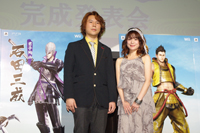 シリーズプロデューサーの小林裕幸氏(左)と石川智晶