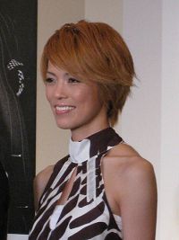 V6・坂本昌行が、元宝塚の彩吹真央、桜乃彩音とミュージカル共演