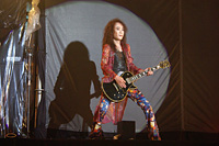 7人のX JAPAN、夢の共演。横浜2日間で13万人集結 | チケットぴあ[音楽