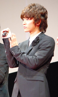 佐藤健