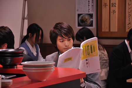 CM撮影時の向井理