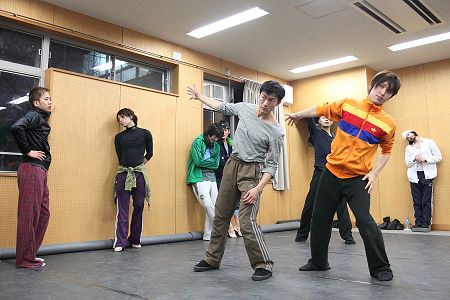 稽古場より。撮影：星野洋介