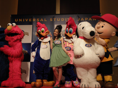「ユニバーサル・スタジオ・ジャパン10周年プログラムと記念テーマソング」発表会