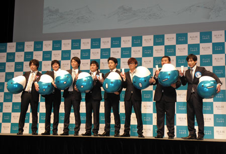 写真左からウーマンラッシュアワー、ルームメイト、オリエンタルラジオ、インパルス