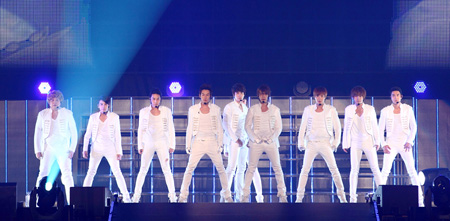 SUPER JUNIORが横浜で公演。今春に日本語詞楽曲を含むCD発表予定