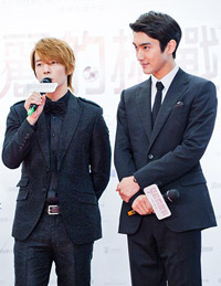 SUPER JUNIORのシウォン「ドンヘとのキスならOK」 | チケット