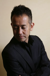 宮本亜門
