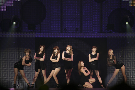 RAINBOW　(C)SBS Contents Hub
