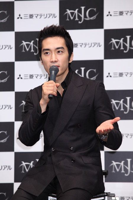 ソン・スンホン　撮影：星野洋介