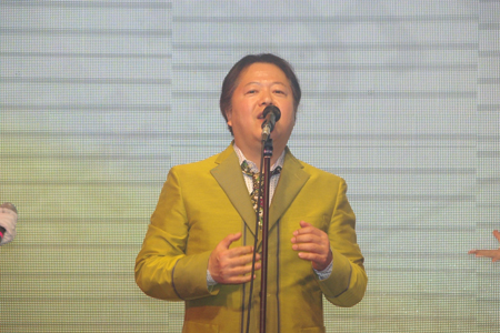 タケカワユキヒデ