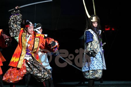 脚本家・大石静も興奮。宝塚宙組東京公演が開幕 | チケットぴあ[演劇