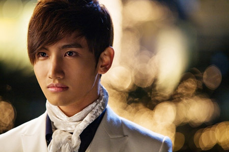 (C)S.M. ENTERTAINMENT & SAMHWA NETWORKS 2011 All Rights Reserved