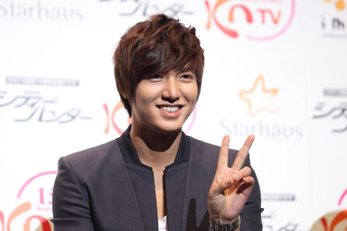 イ・ミンホ　撮影：星野洋介