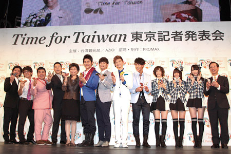 飛輪海(写真中央)