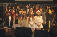 (前列左から)Lily.μ、jyA-Me、Noa、Sweet Licious(中列左から)SO-TA、GIO、PURPLE REVEL(後列左から)LGYankees、CLIFF EDGE