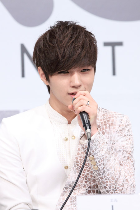 エル　撮影：星野洋介