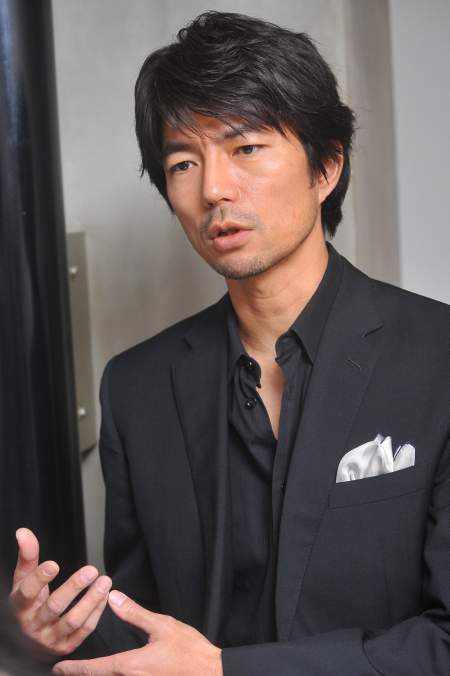 仲村トオル　撮影：源賀津己