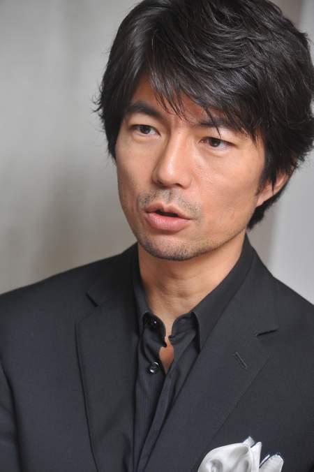 仲村トオル　撮影：源賀津己