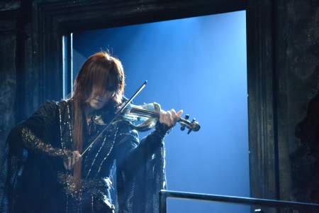 元宝塚の水夏希とSUGIZOが新たな可能性に挑む『青ひげ公の城