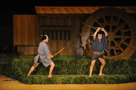 『小笠原騒動』舞台より：（写真左より）中村勘九郎、中村橋之助