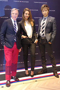 創設者トミー・ヒルフィガー氏、ジェシカ・アルバ、GACKT